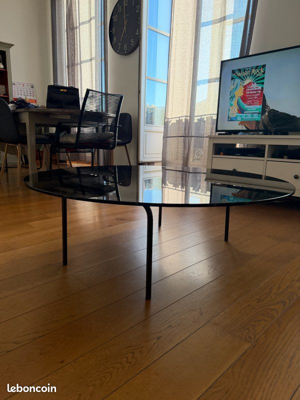 Table basse design Éric Jourdan Ligne Roset Liam verre fumé (image 1)