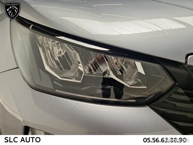 Peugeot 2008 1.2 Hybrid 136ch Style e-DCS6 (image 11)