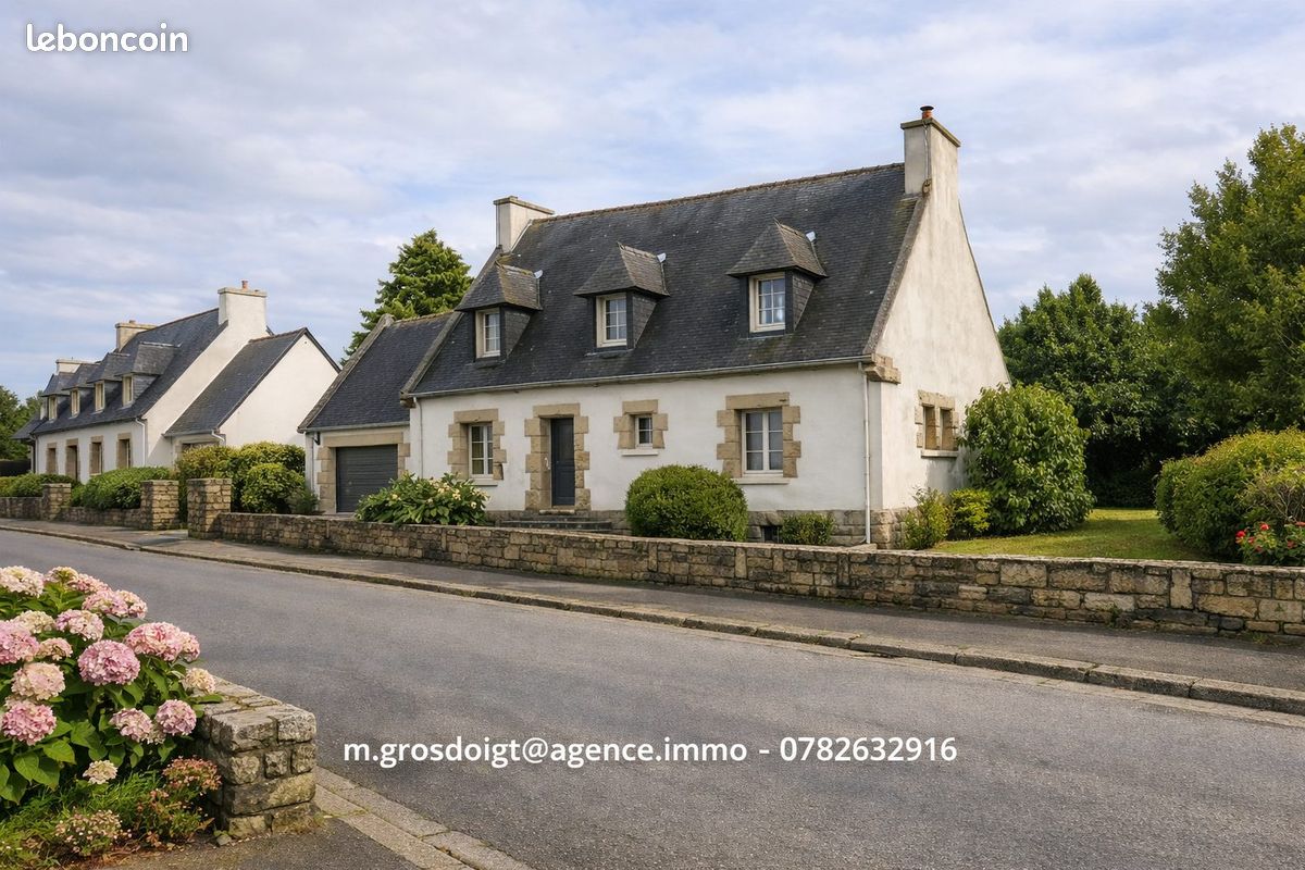Maison 8 pièces 158 m² · à Carhaix-Plouguer · 158 m² · 219 000 €