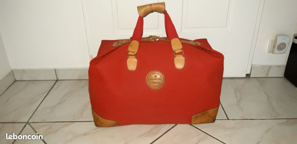 Sac de voyage LANCEL en toile rouge Accessoires Bagagerie - Main Image