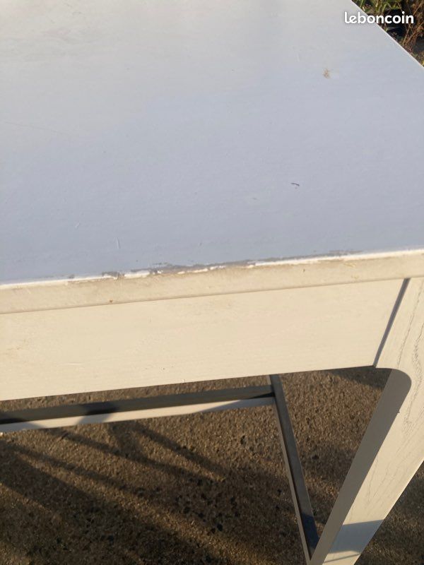 Table bar (image 4)