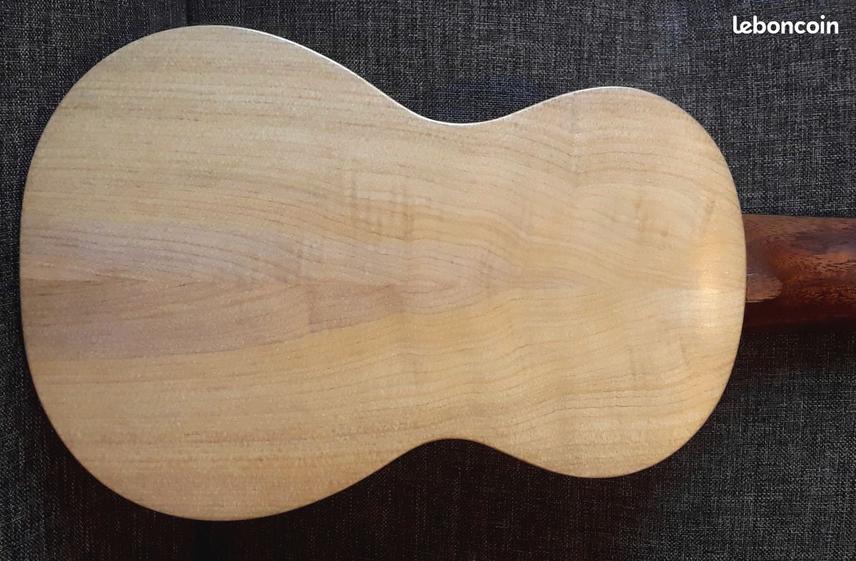 Ukulele soprano du luthier Dominique Chevalier (image 3)