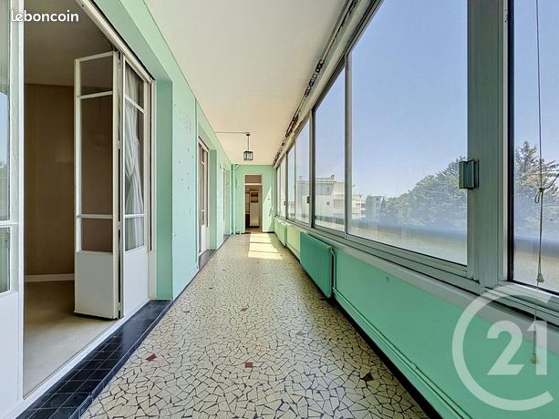 Appartement 5 pièces 187 m² — 15