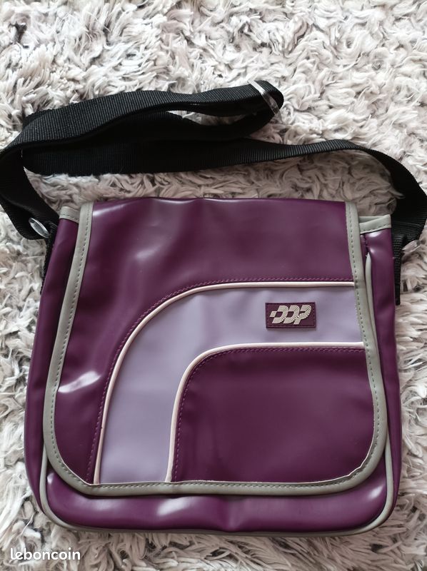 Sac bandoulière de marque DDP (image 1)