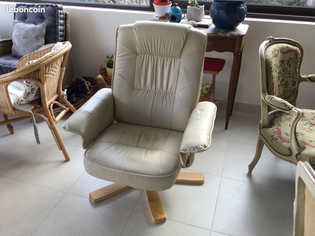 Fauteuil beige basculant (image 1)