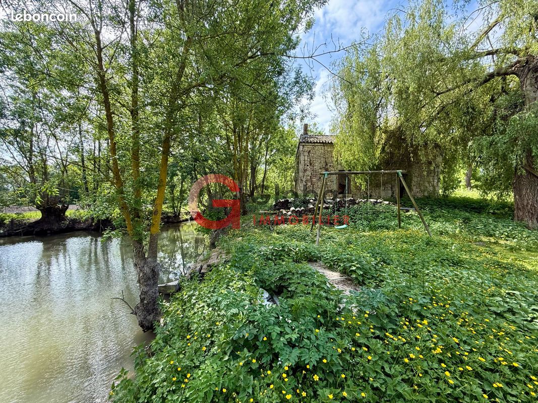 Maison 1 pièce 50 m² · à Damvix · 50 m² · 22 000 €