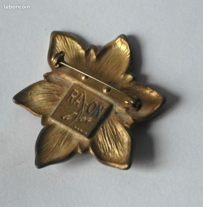 Broche Vintage Signée Rayon D'or Paris - Fleur En Laiton Doré, Bijou Ancien