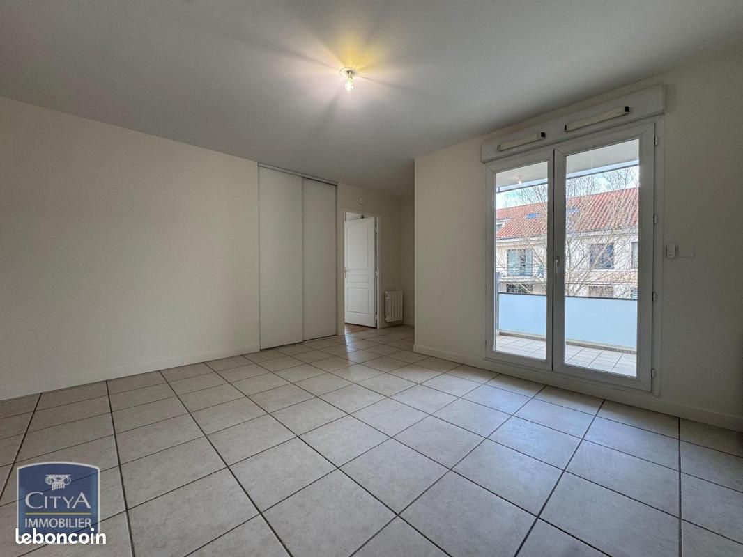 Appartement 2 pièces 38 m² · à Tassin-la-Demi-Lune · 38 m² · 749 €/mois