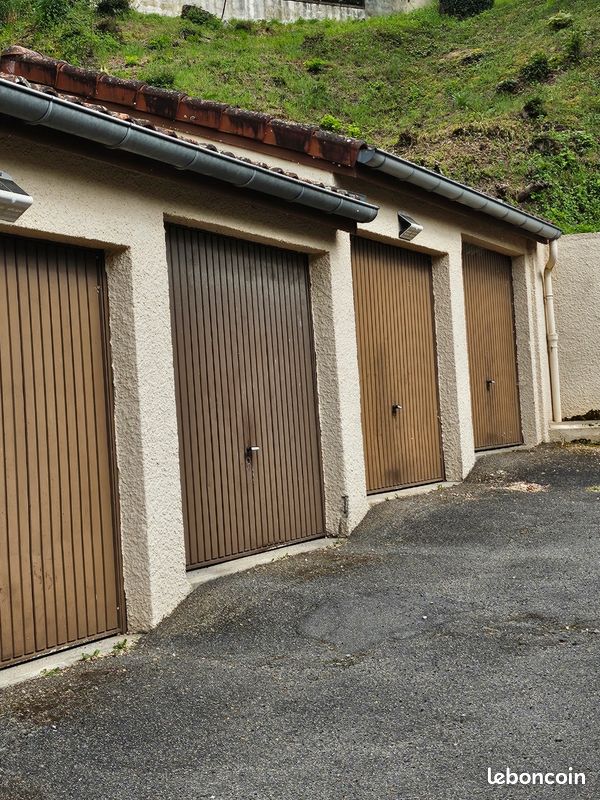 Garage centre Montbrison · 20 000 €
