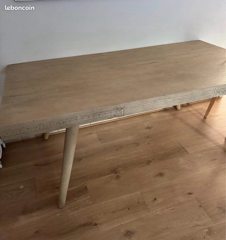 Table à manger bois clair (image 1)