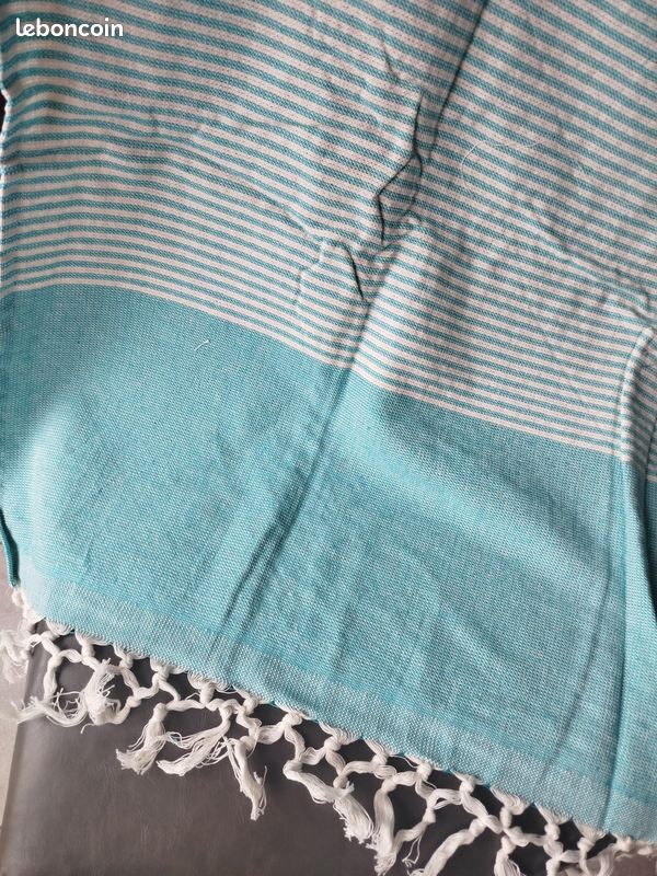 Serviette de plage neuve (image 1)