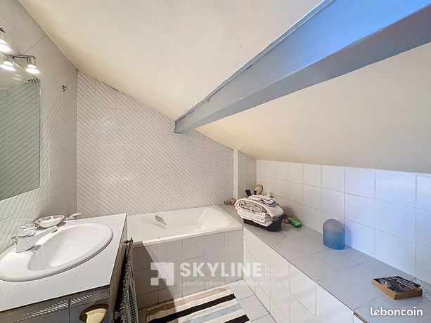 Propriété 9 pièces 197 m² — 13