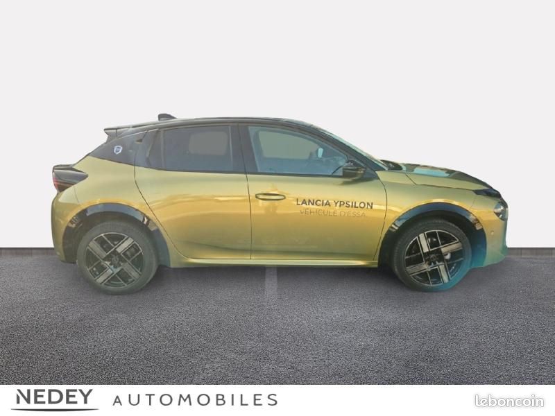 Lancia Ypsilon Elettrica 156ch LX (image 4)