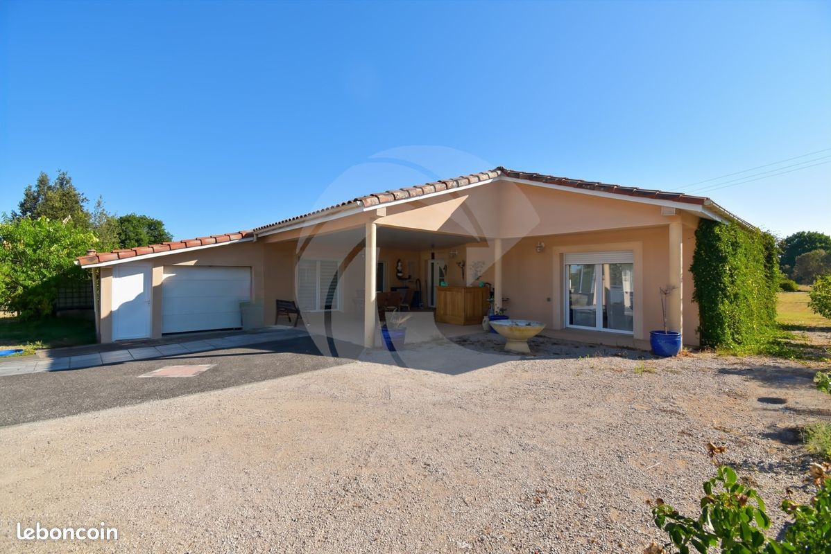 Maison 4 pièces 142 m² · à Caussade · 142 m² · 256 800 €