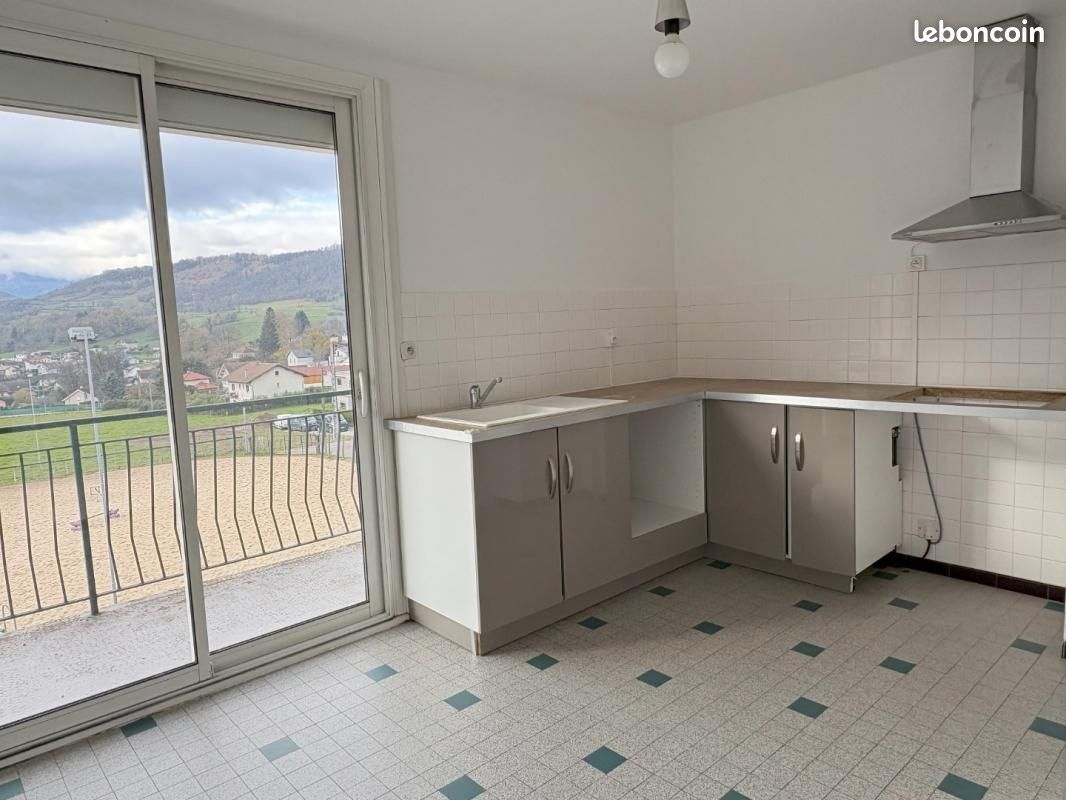 Appartement 4 pièces 92 m² · à Vaulnaveys-le-Haut · 92 m² · 893 €/mois