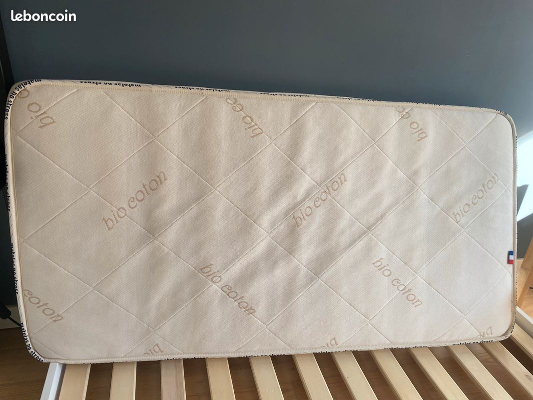 Matelas bébé bio 70x140 avec alaise fabriqué en France (image 3)