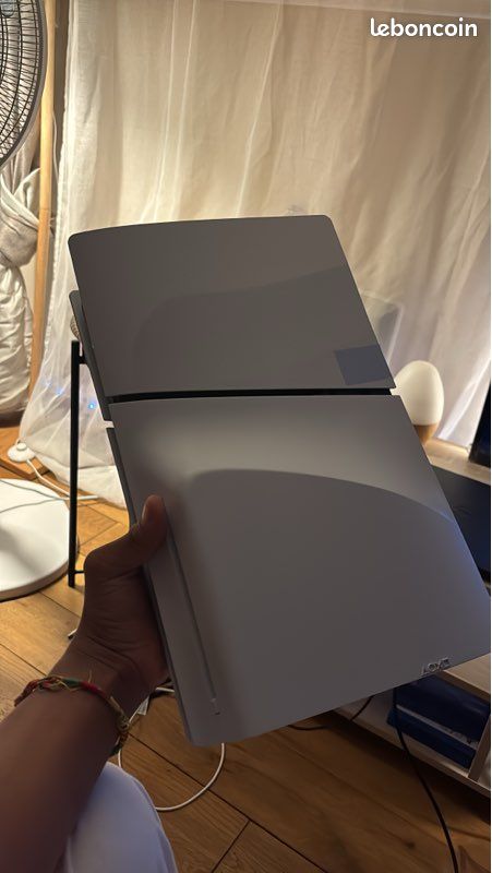 PLAYSTATION 5 slim neuve (image 4)