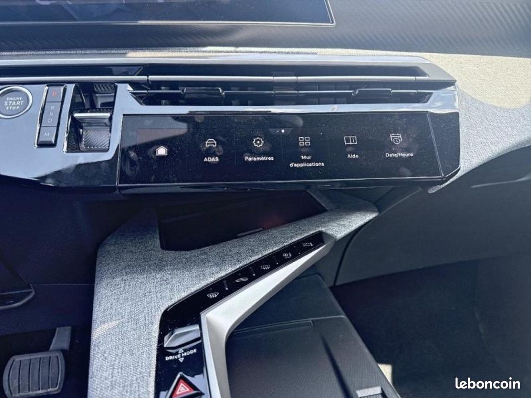 Peugeot 3008 1.2 Hybrid 136ch Allure e-DCS6 (image 19)