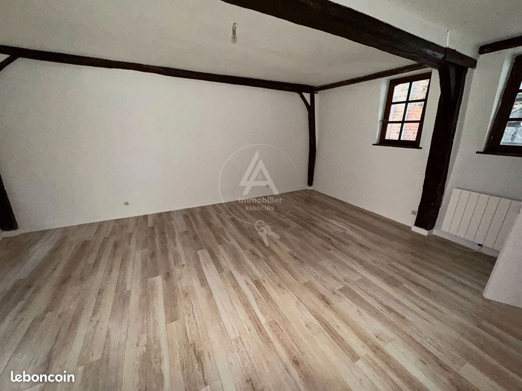 Immeuble 3 pièces 65 m² · à Pont-Audemer · 65 m² · 79 000 €