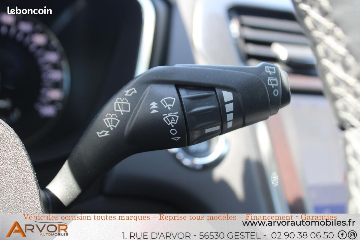 FORD MONDéO SW 2.0 EcoBlue 150 Titanium Business (image 32)