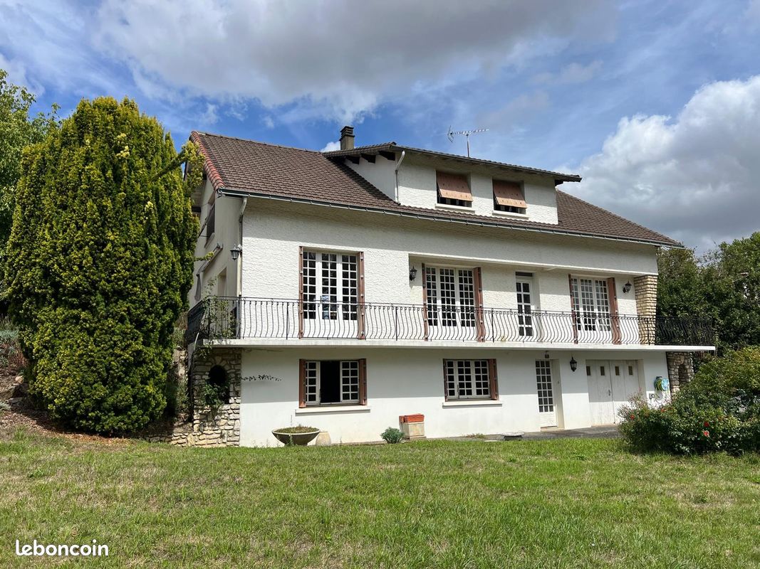 Maison 7 pièces 175 m² · à Saint-Laurs · 175 m² · 199 000 €