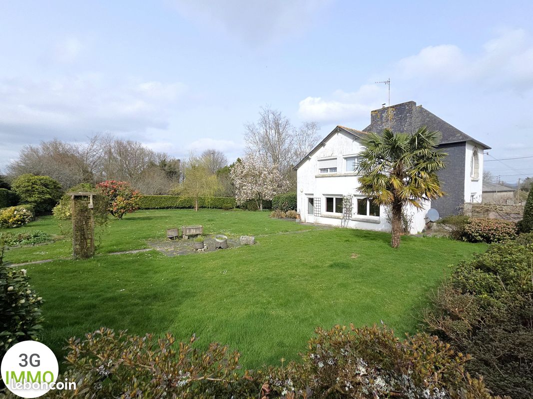 Maison spacieuse avec jardin et dépendances | Maël-Carhaix centre (image 17)