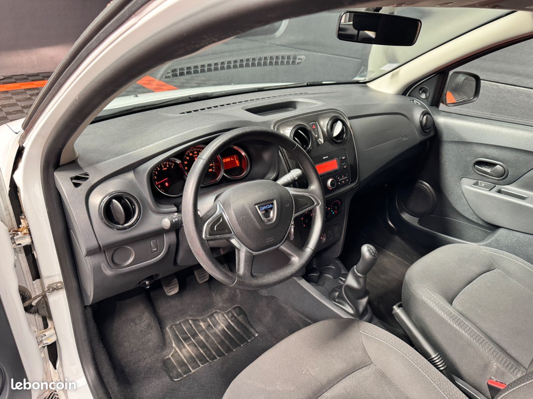 DACIA SANDERO 1.5 DCI 75Ch - AMBIANCE - CLIM - BLUETOOTH - ENTRETIEN CONSTRUCTEUR - GARANTIE 6 MOIS (image 20)