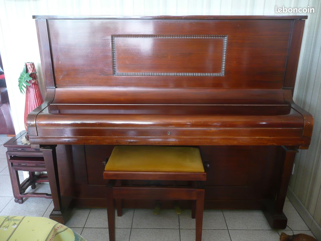 Piano droit de marque Hermann Matz (image 1)