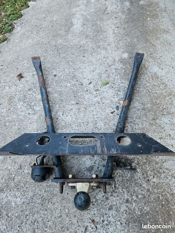 Attelage de remorquage Citroën BX ou CX (image 1)