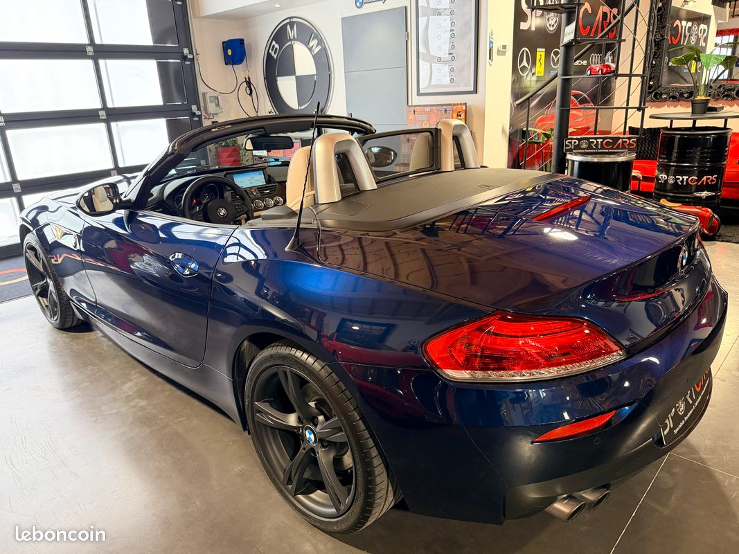 BMW Z4 23i sDrive 204cv "PACK M" Tiefsee-Blau Metallic / Sièges Sport Tout Cuir Nappa Blanc Ivoire 10/2010 82.000 km "EXCEPTIONNELLE" *LIVRAISON POSSIBLE (image 6)