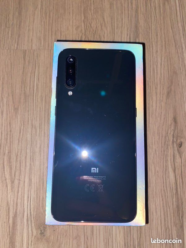 Xiaomi mi 9 piano black 6GB RAM 64GB ROM (image 2)