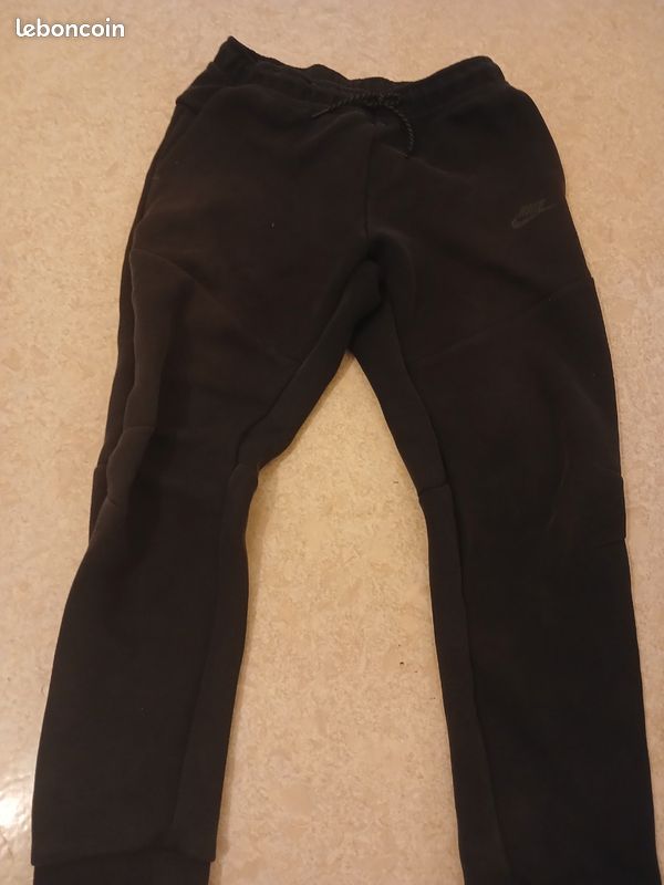 Bas nike tech (image 1)