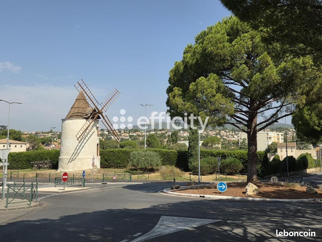 Maison 5 pièces 123 m² · à Plan-de-Cuques · 123 m² · 350 000 €