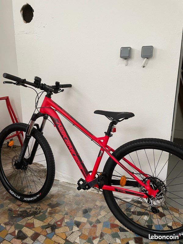 VTT VTT Nakamura Summit 715 Rouge Vélos