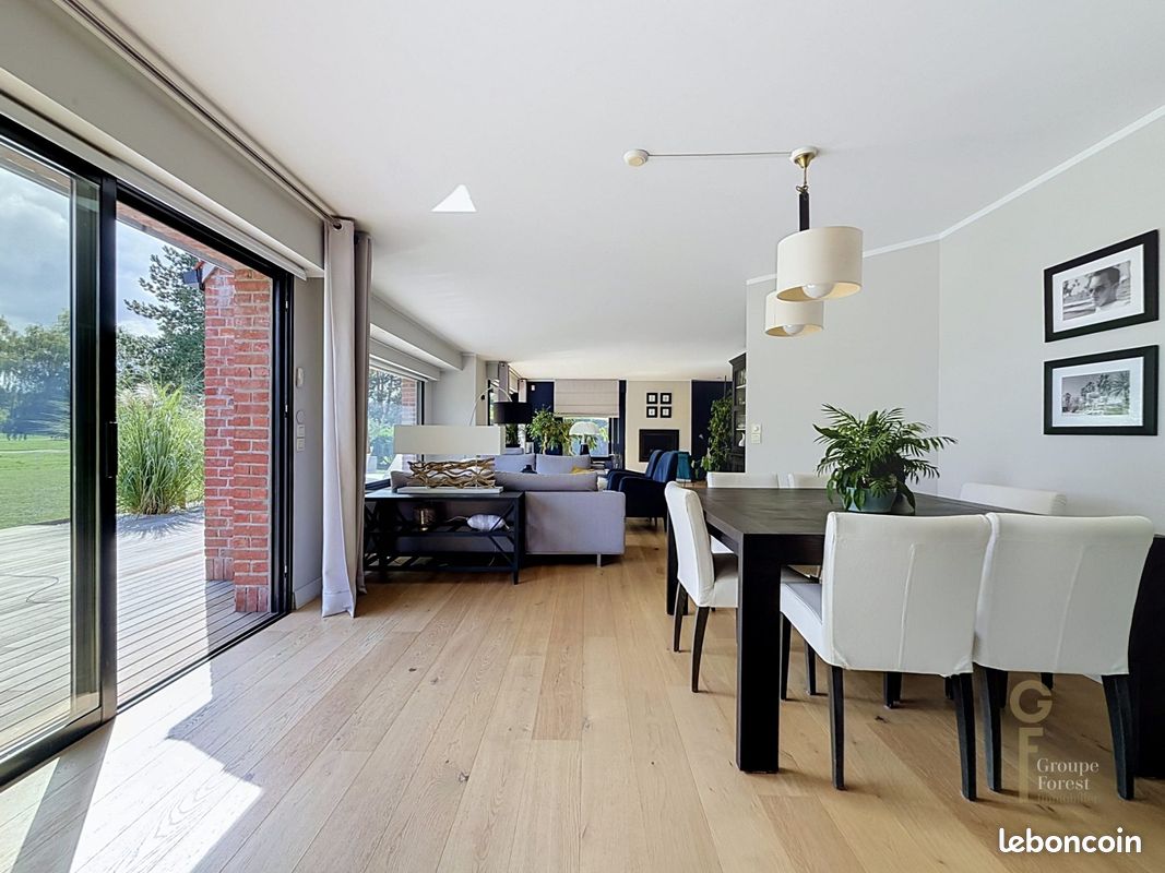 Maison 6 pièces 240 m² · à Wambrechies · 240 m² · 1 180 000 €