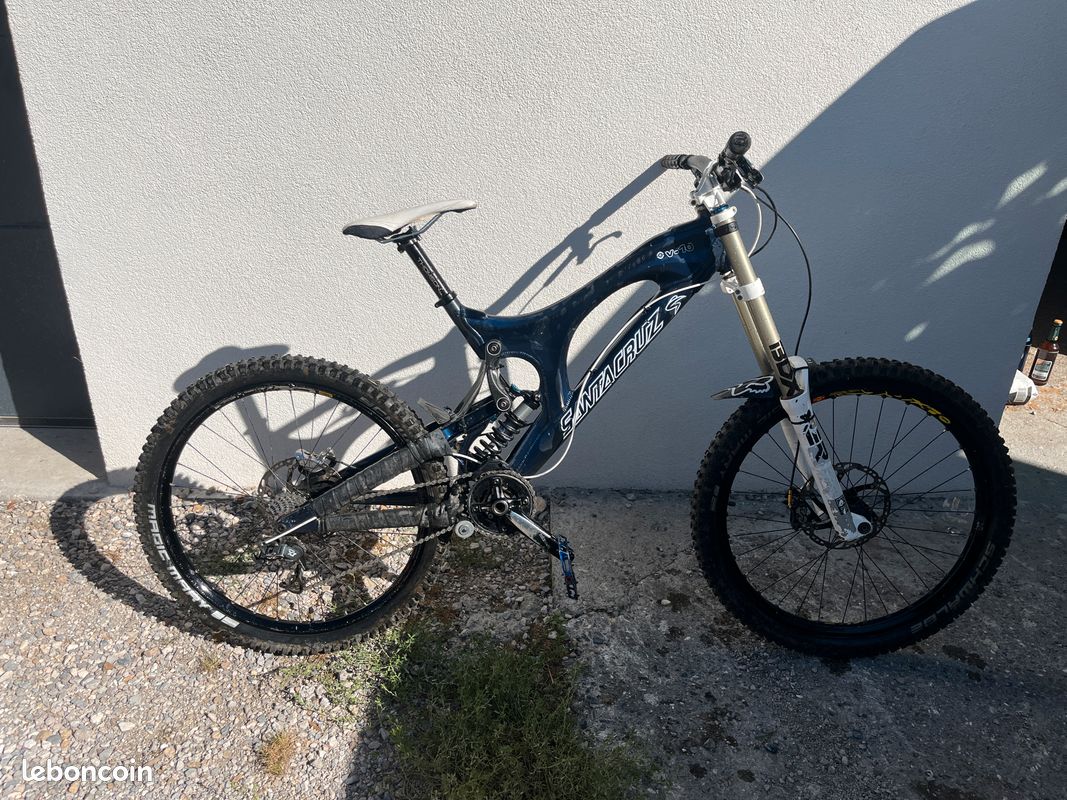 Vtt descente DH Santa Cruz V10 (image 10)