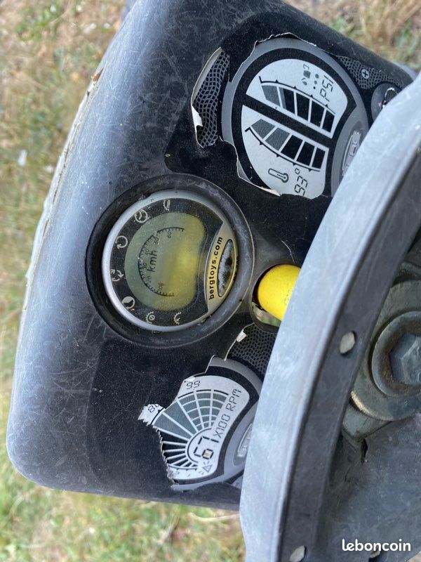 Lot de 2 Karts à pédales BERG grands modèles (À remettre en état / Pneus à réparer) (image 12)