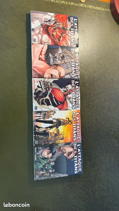 Lot Manga L'Attaque des Titans- Tomes 1 à 5 (image 3)