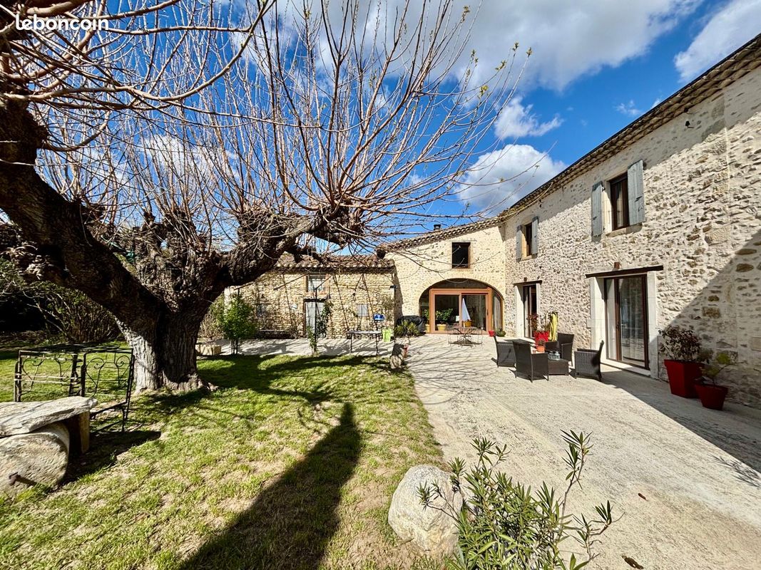 Mas 8 pièces 240 m² (image 26)
