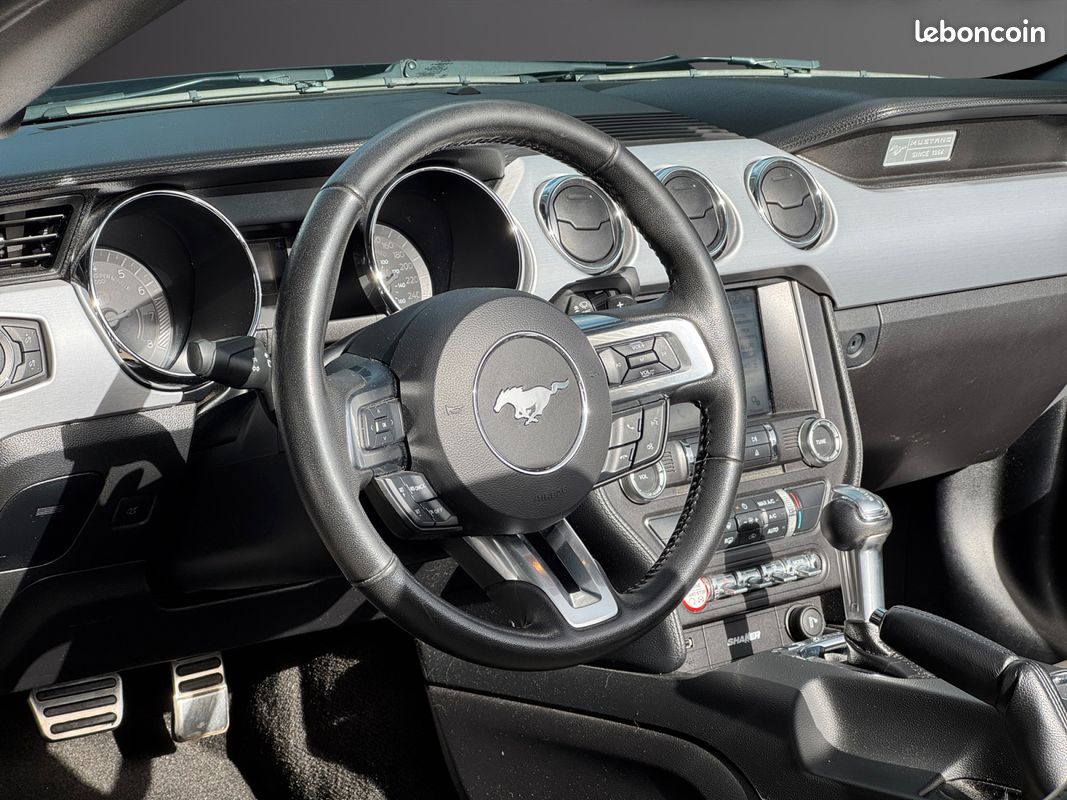 FORD MUSTANG CONVERTIBLE V8 5.0 421 GT BVA Garantie 12 Mois (image 17)