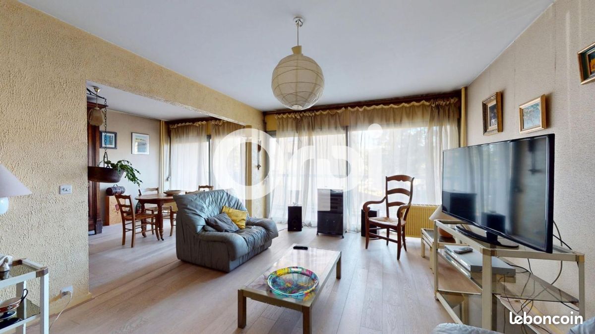 Appartement 4 pièces 89 m² · à Bron · 89 m² · 195 000 €