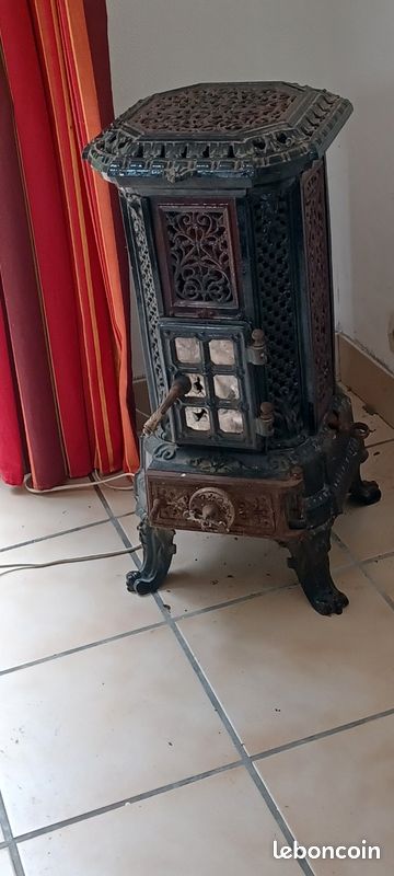 Ancien Poêle à Bois Godin, Polycombustible, Classe A+++, état D'occasion