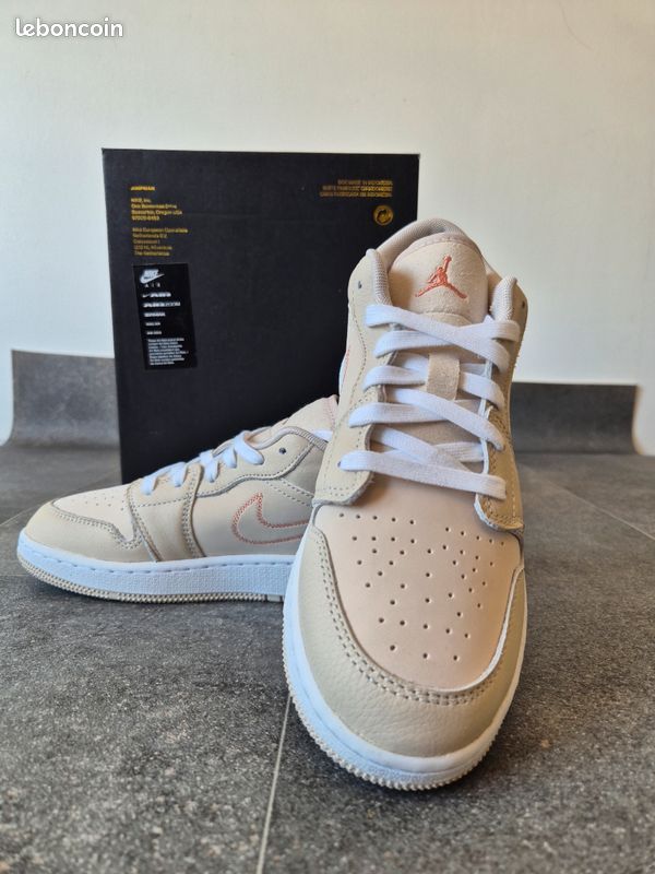 Air jordan 1 low se (gs) (image 2)
