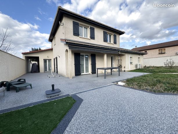 Maison 8 pièces 208 m²