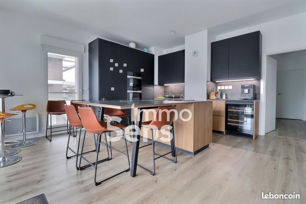 Appartement 4 pièces 91 m² · à Villeneuve-d'Ascq · 91 m² · 545 000 €