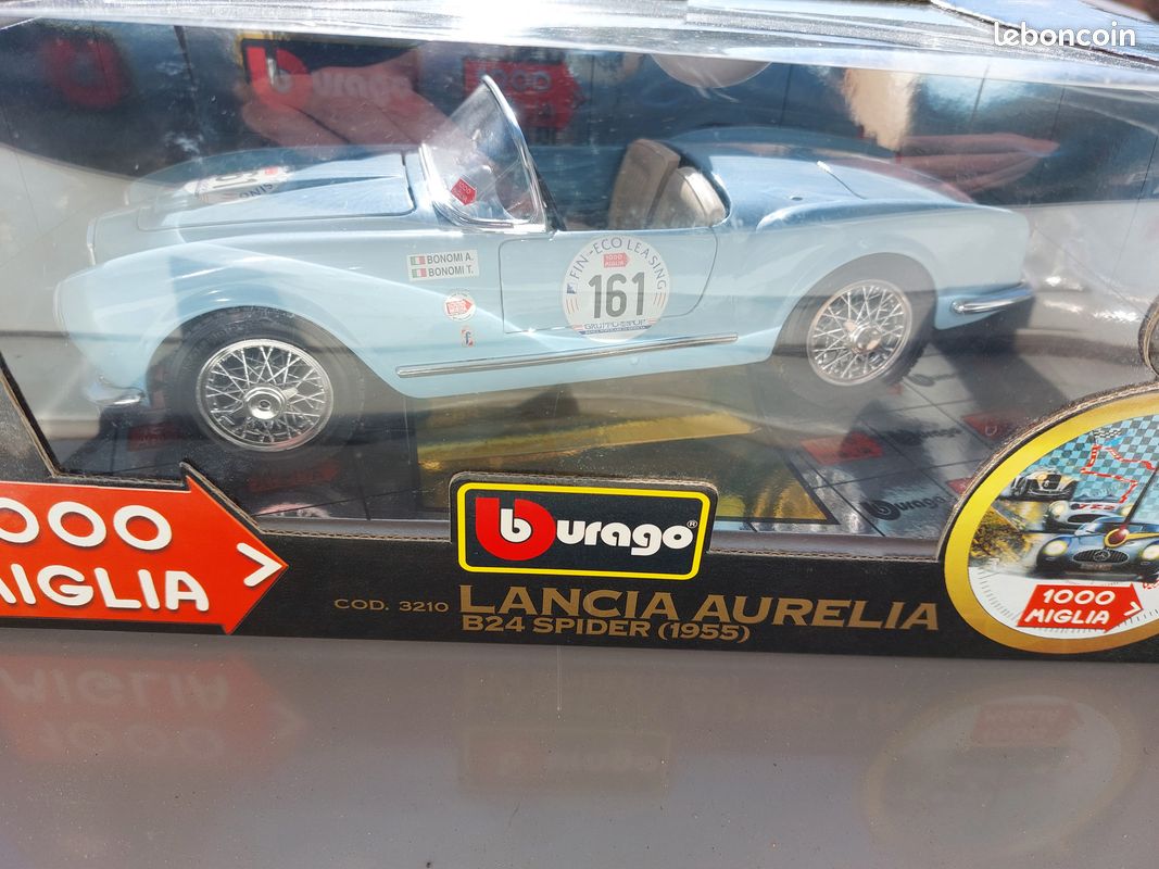 Miniature Lancia 1/18 - Voiture De Collection Neuve En Boîte