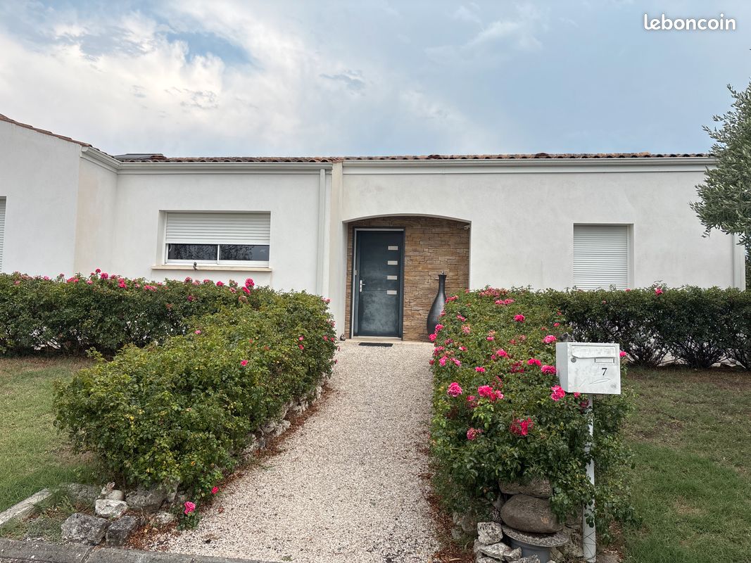 Maison 5 pièces 115 m² · à Breuillet · 115 m² · 380 000 €