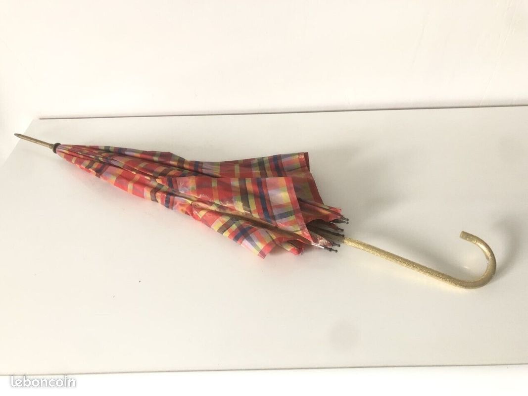 Broche Vintage Parapluie - Métal Doré - Élégante Et Rétro