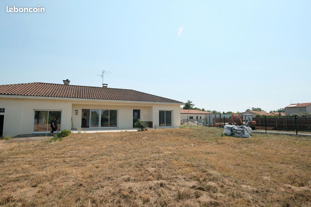 Maison 4 pièces 141 m² · à Villeneuve-Tolosane · 141 m² · 1 500 €/mois