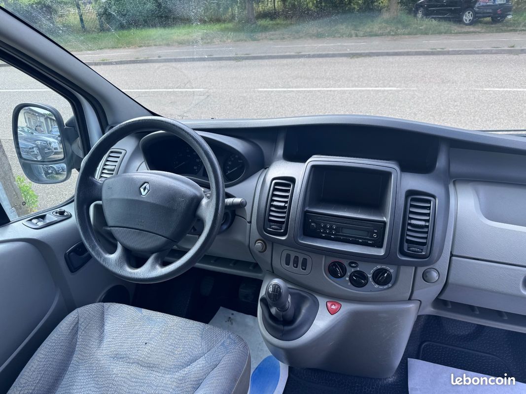 Renault TRAFIC L2H2 2.0 dCi 16V 90 cv PRIX HT + TVA RECUPERABLE (image 8)